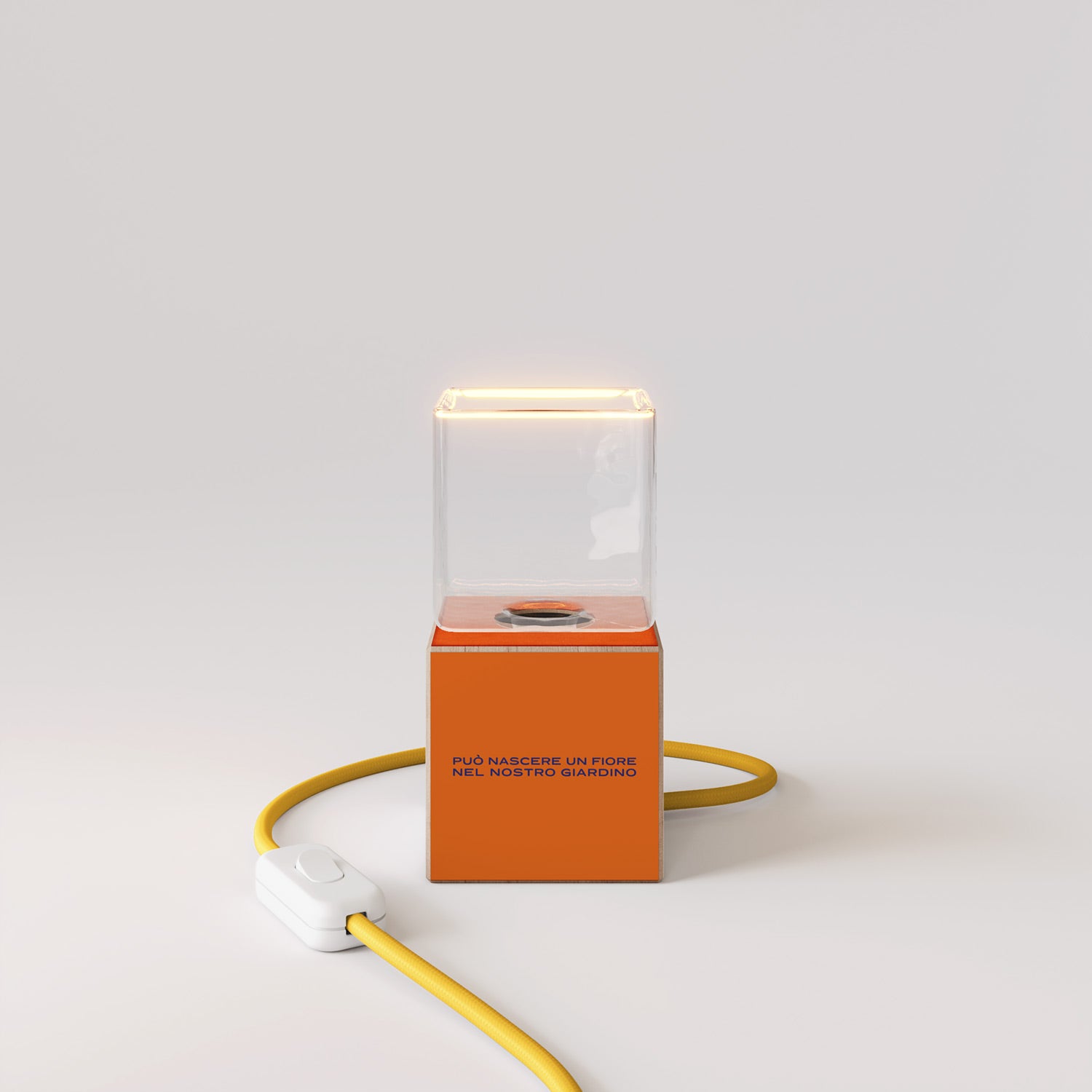 Cubetto table lamp with US plug, "Può nascere un fiore" Ghost bulb - Santomanifesto