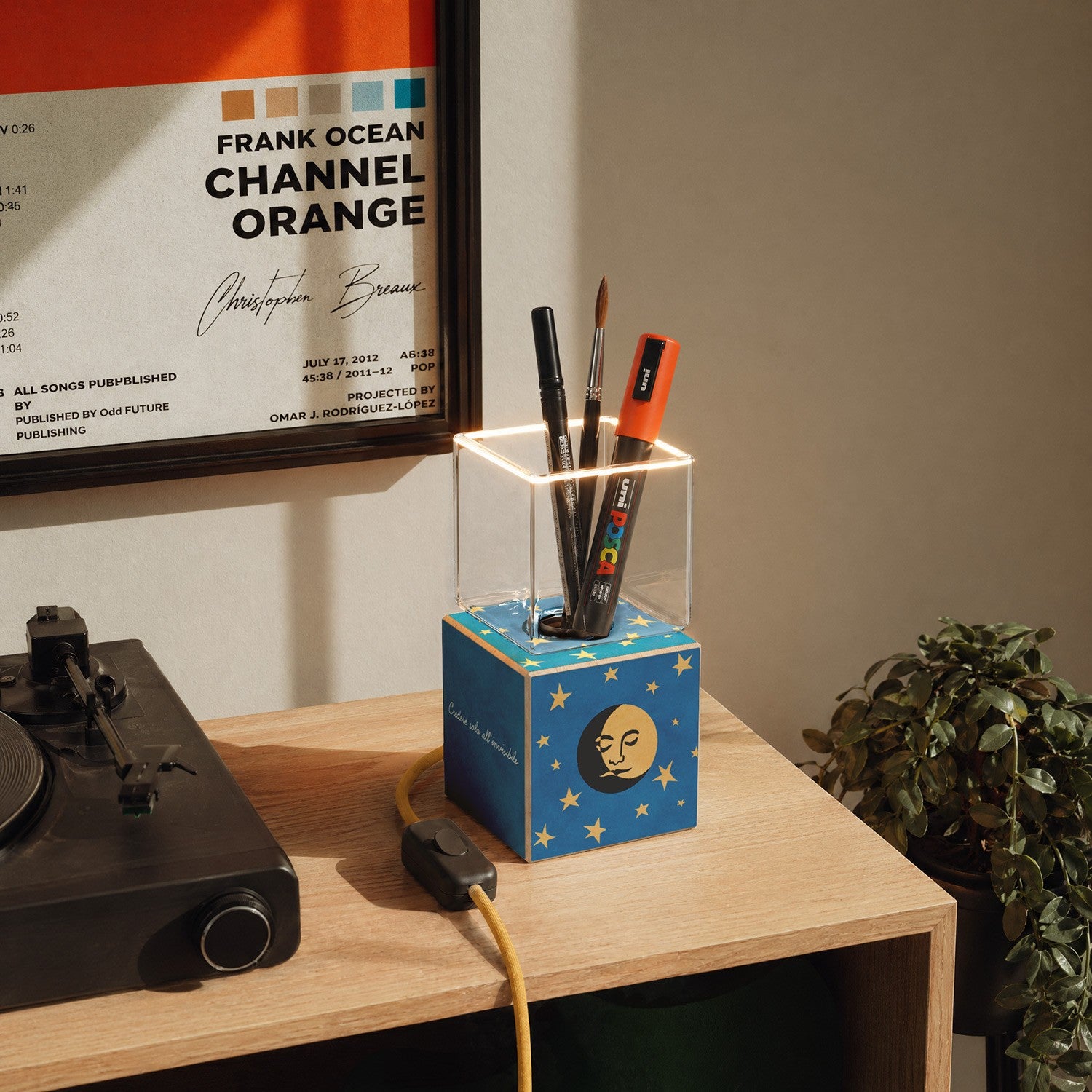 Cubetto table lamp with US plug, "La luna" Ghost bulb - Santomanifesto