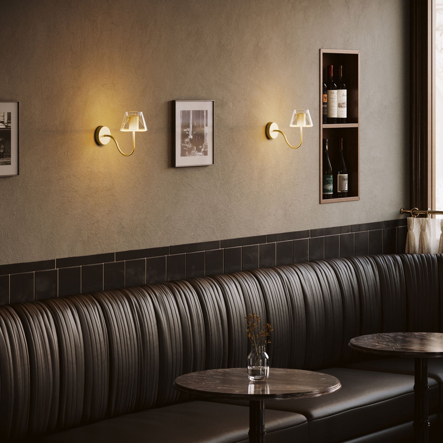 Fermaluce Ghost wall lamp with S-shaped extension - Brushed bronze